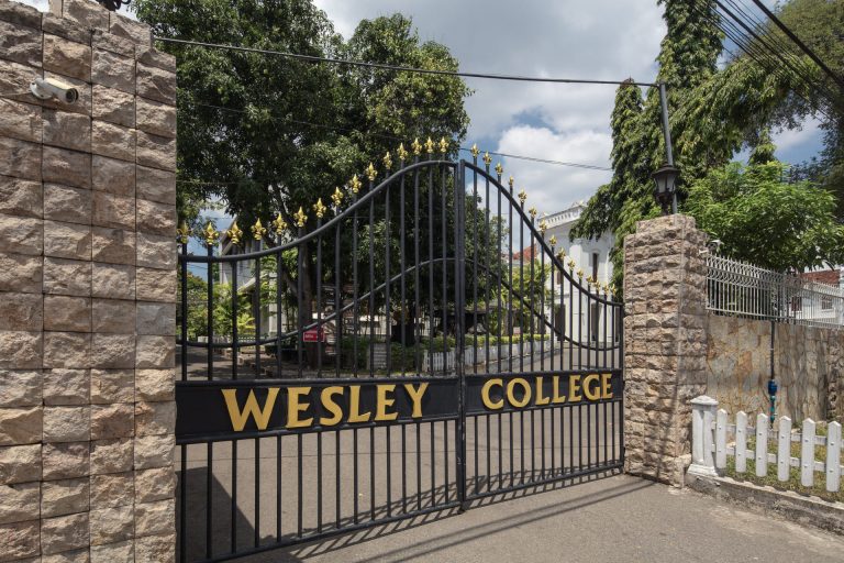 Gratitude and Humility extolled at Wesley College Prize Day